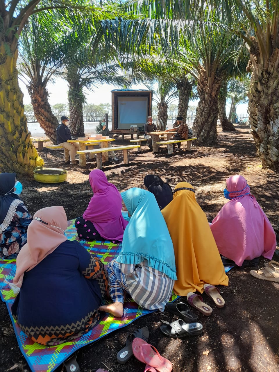 Penguatan Literasi Kebijakan Perubahan Iklim Masyarakat Pulau Bengkalis