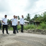 Terima Laporan, Gubernur Syamsuar Langsung Tinjau Jalan di Sinaboi, Seminggu Selesai Perbaikan