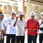 Gubernur Ansar Dampingi Menteri KKP Tinjau Pembangunan 2 Kapal Pengawas Perikanan di Tanjung Uncang